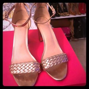 Rose gold single strap block heel